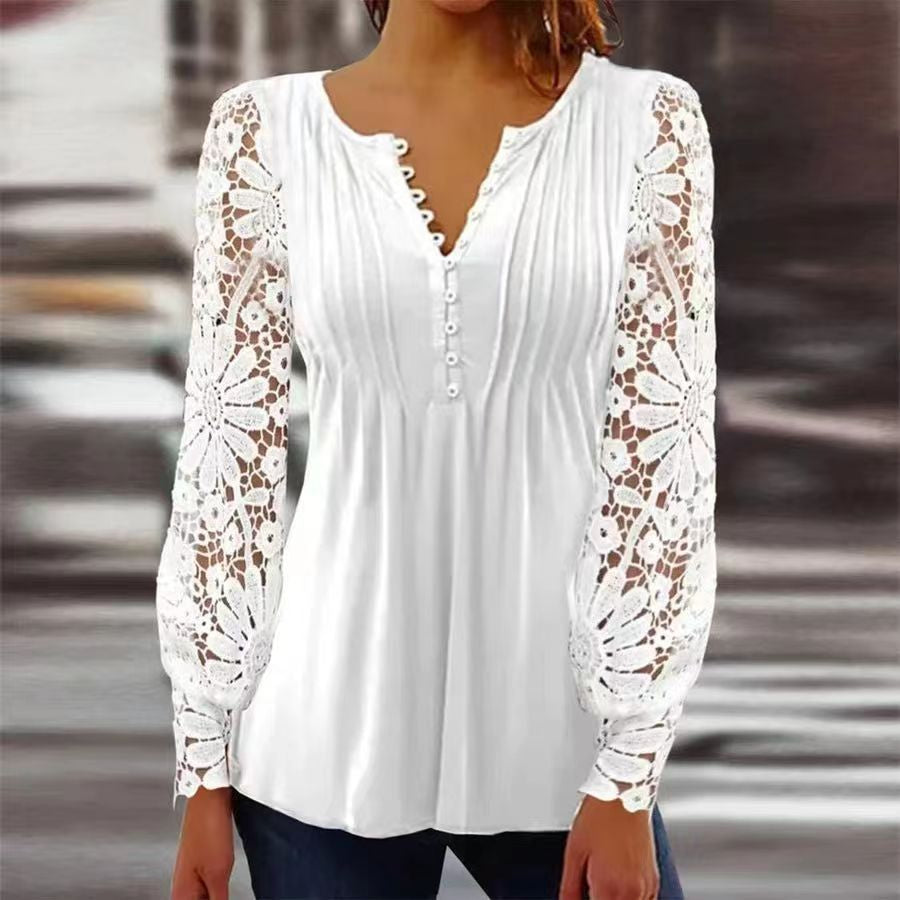 Blouse Judith À Encolure En V Bordée de Scallops et Plis Fluides Pour Tenues Chic Décontractées