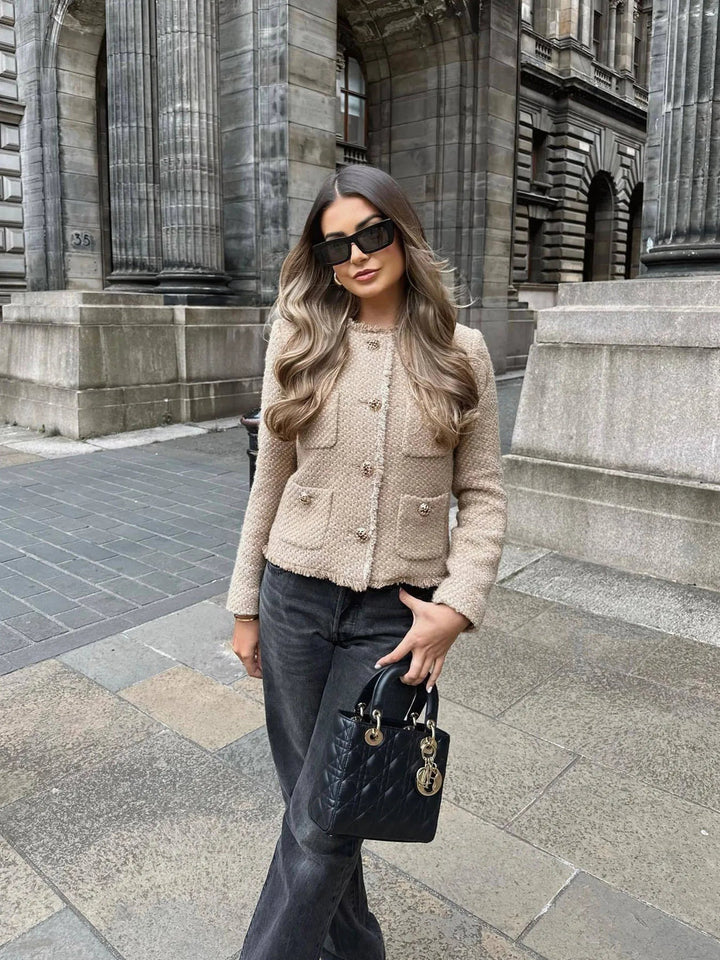 Avelena Blazer: elegant und schick, mit strukturierter Passform