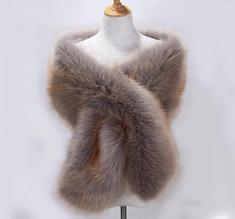 Châle Enveloppant Avec Bordure En Fourrure Pelucheuse Pour Une Élégante Couverture Des Épaules