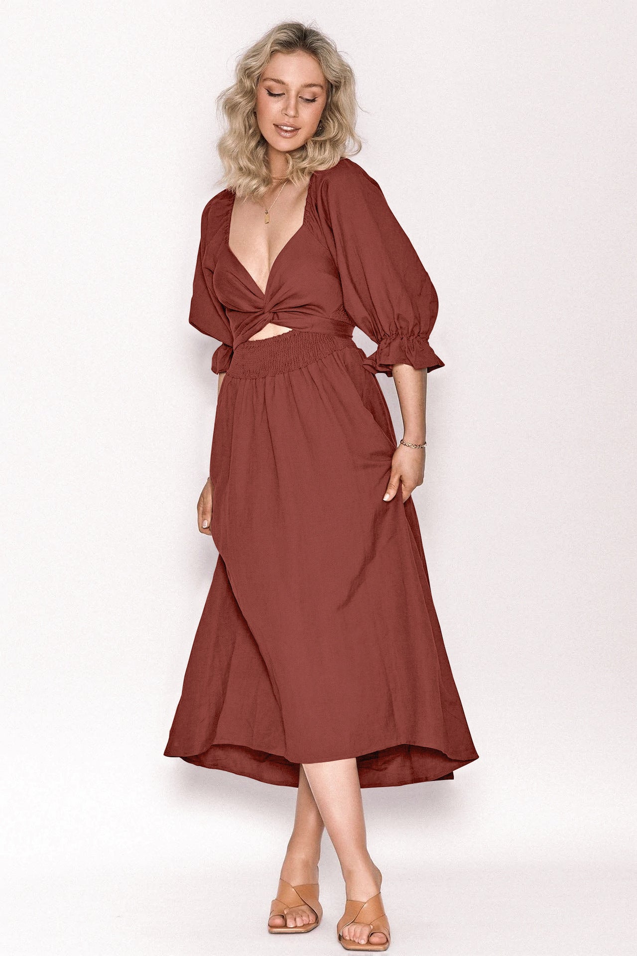 Elegantes Kleid von Fudus mit Bindegürtel
