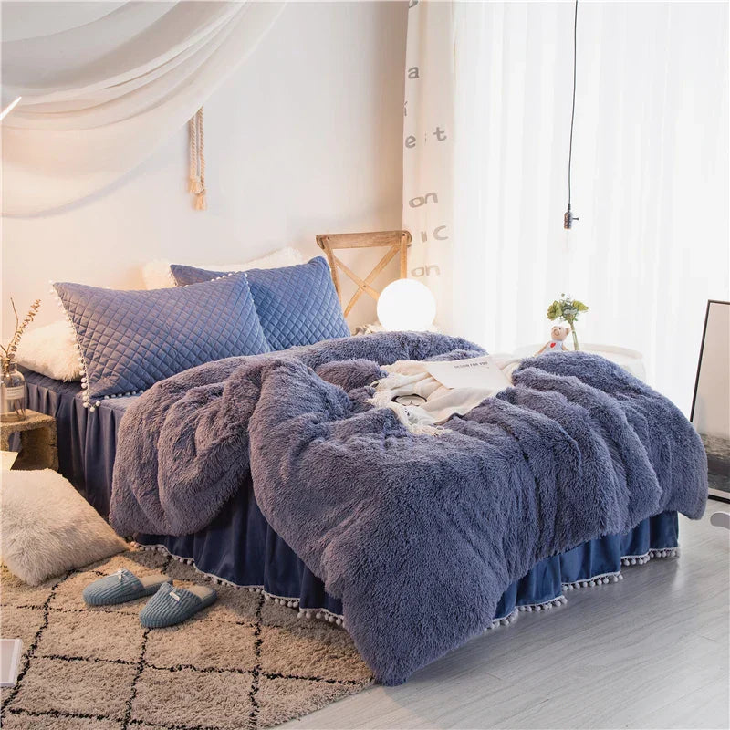 Ensemble Housse de Couette Peluche Contemporaine Avec Taies d Oreiller Quiltées Très Douces