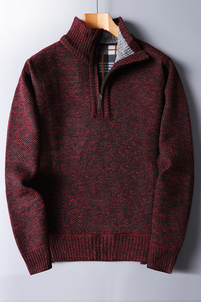 Angenehmer Herrenpullover mit Reißverschluss