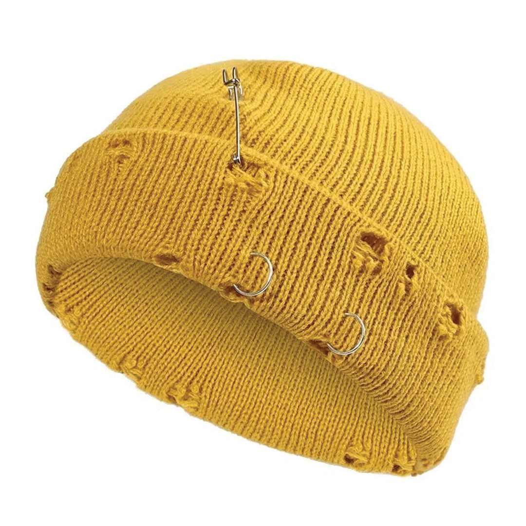 Bonnet Distress En Coton Riot Avec Anneaux Métalliques Pour Un Style Rebelle Disponible En Neuf Coloris