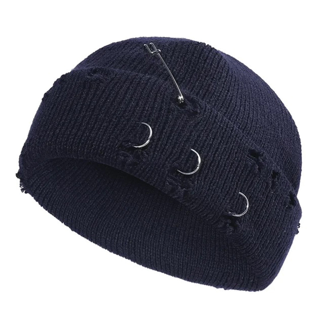 Bonnet Distress En Coton Riot Avec Anneaux Métalliques Pour Un Style Rebelle Disponible En Neuf Coloris