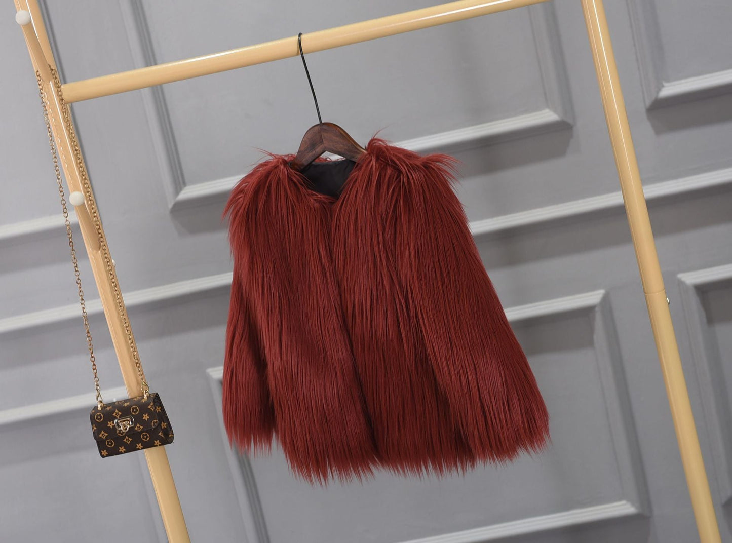 Damen Luxuriöser Kunstpelzjacke mit voluminösem Kragen Amawinc