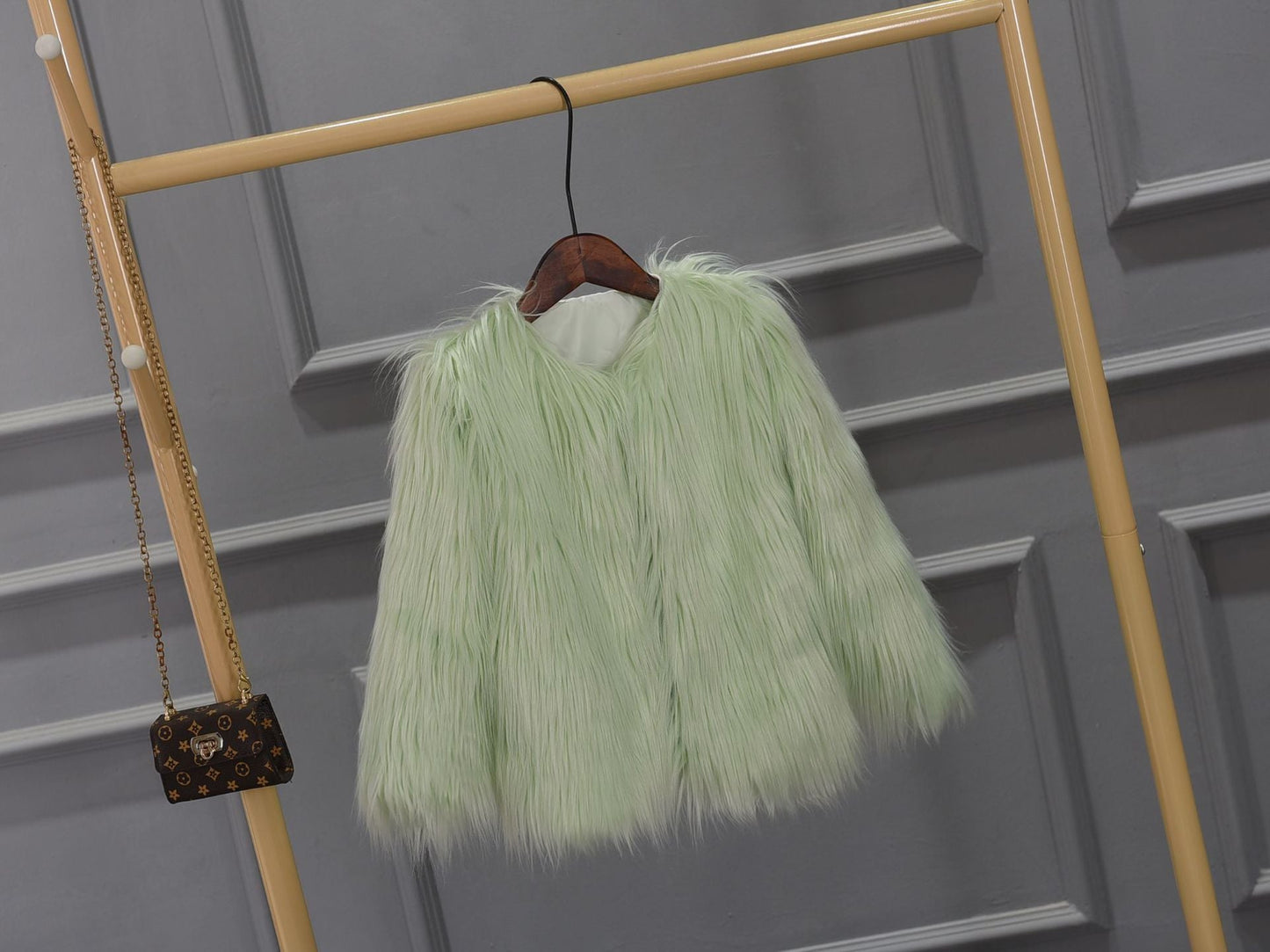 Damen Luxuriöser Kunstpelzjacke mit voluminösem Kragen Amawinc