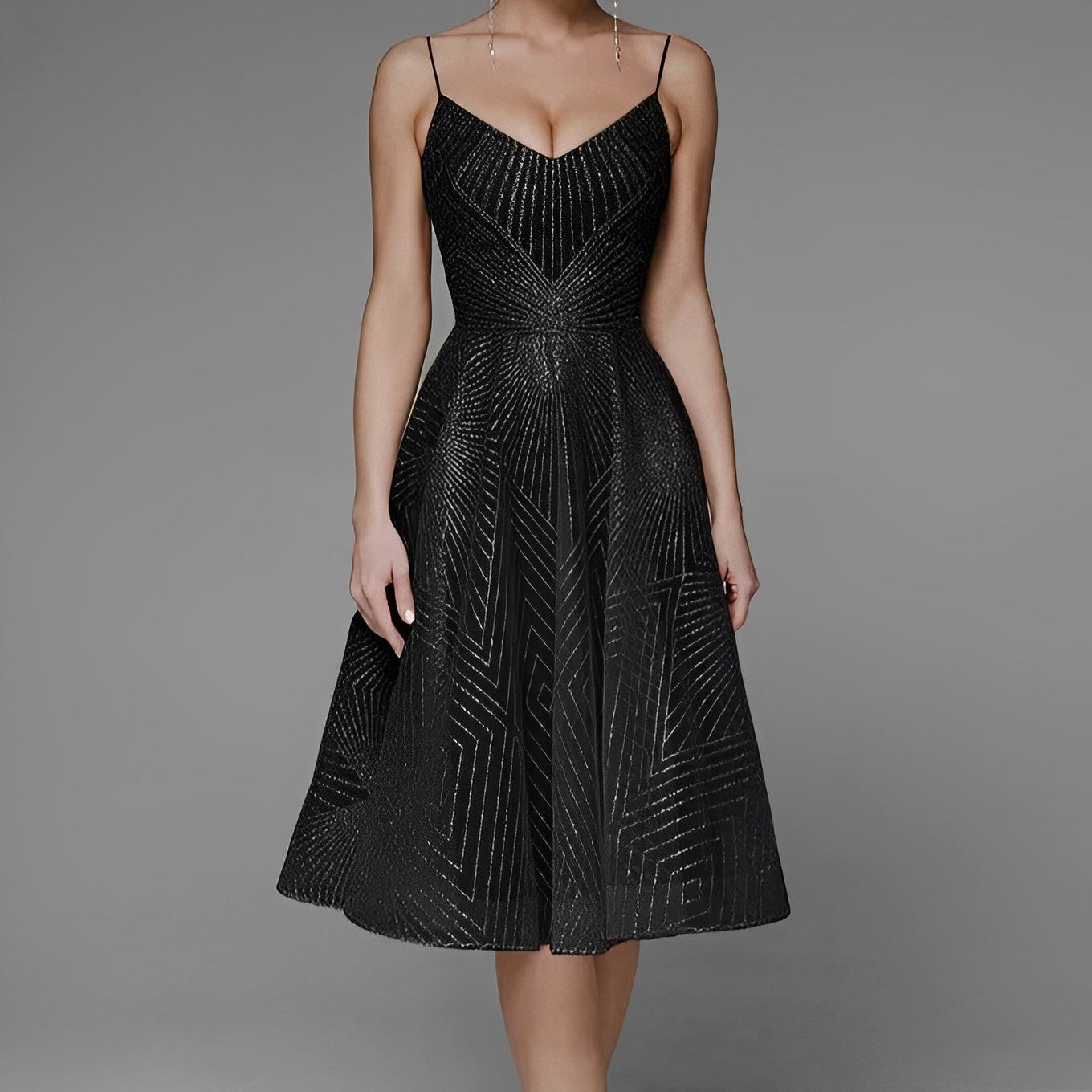 Klassisch-elegantes Abendkleid mit symmetrischem Schnitt