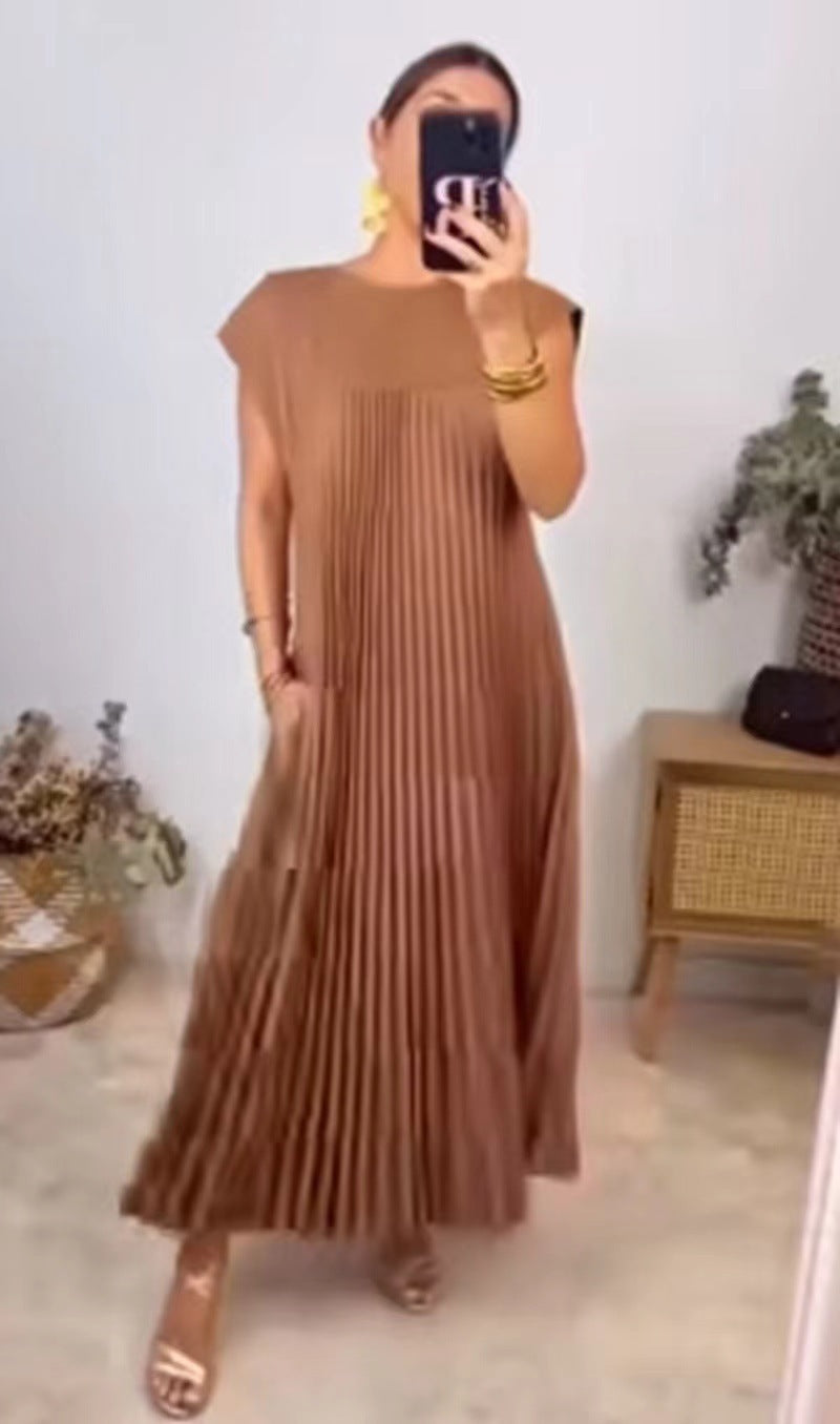 Kurzes, gefaltetes Sommerkleid von Fudus mit Rundhalsausschnitt