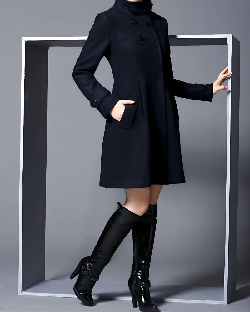 Damenjacke Tamarelle: Elegant mit Knöpfen