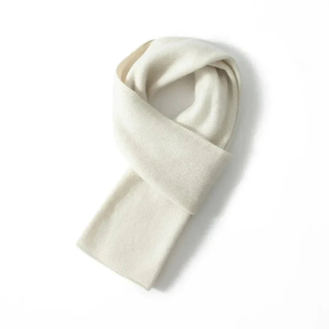 Écharpe en Cachemire Alia Luxe Intemporelle pour Froids avec Design Minimaliste et Couleurs Classiques et Vibrantes