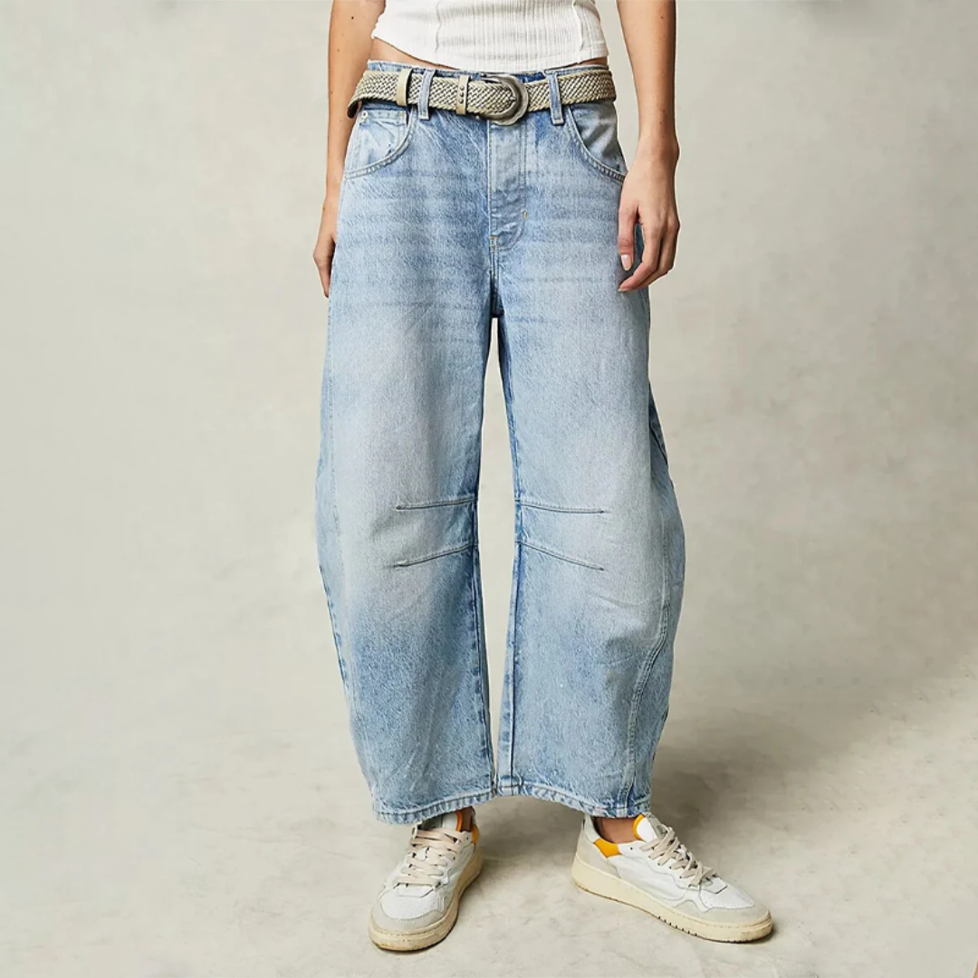 Jean Femme Taille Mi Haute À Jambes Larges Confort Avec Détails De Coutures En Panneaux Aura