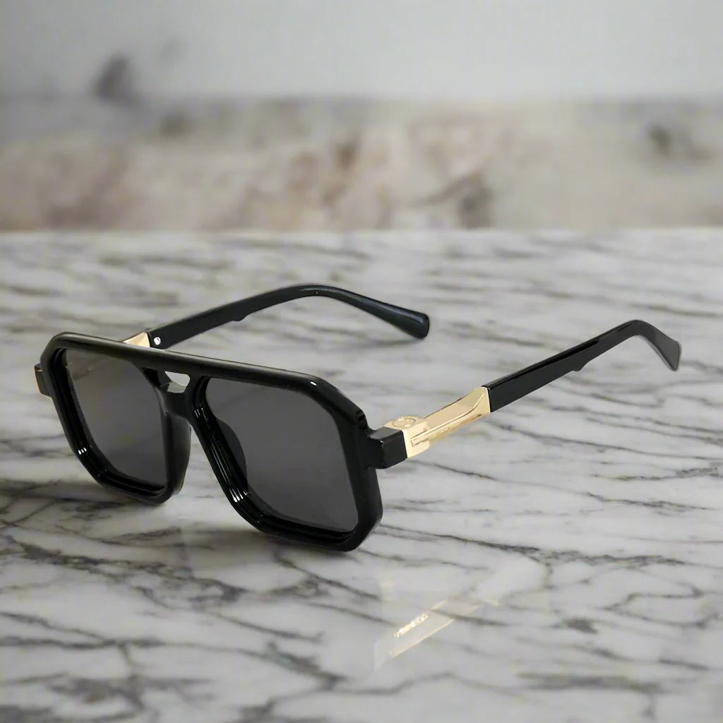 Lunettes De Soleil Aurelian Shades Forme Carrée Avec Lentilles Hexagonales Et Accents Dorés Délicats