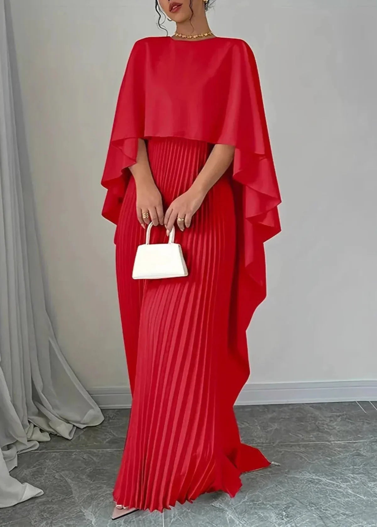 Robe Maxi Plissée Avec Cape Superposée Élégante Pour Galas Mariages Dîners Formels Amawinc Amelia