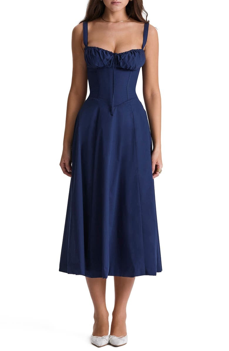 Stilvolles Bianca Taillenkleid – schmeichelhaft und elegant