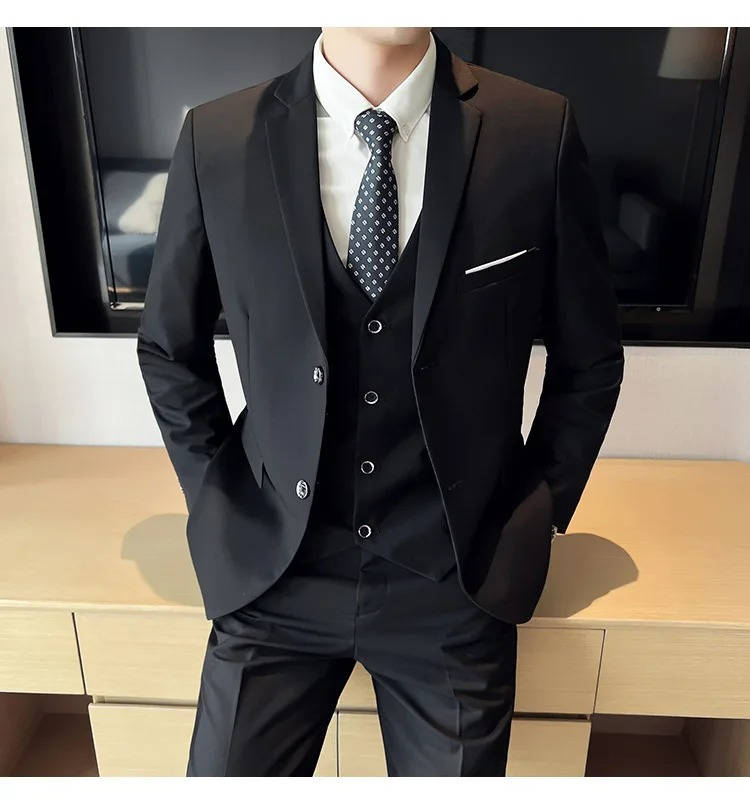Costume Trois Pièces Slim Fit Pour Hommes Pour Affaires Et Événements Formels Pour Professionnels