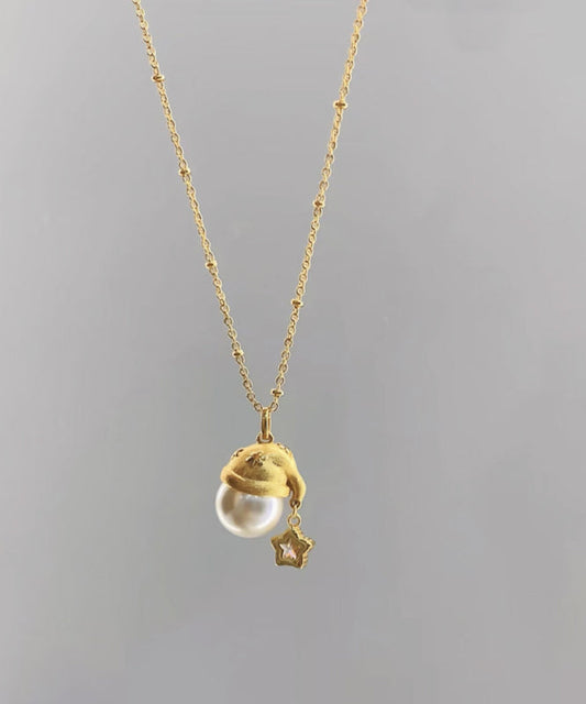 Collier avec pendentif étoile en forme de chapeau de Noël et perle en zircon surdoré en cuivre doré - Amawinc