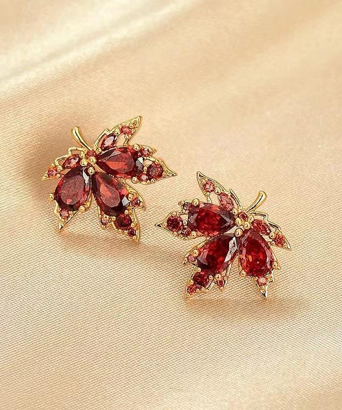 Boucles d'oreilles à tige en alliage rouge et zircon en forme de feuille d'érable - Amawinc