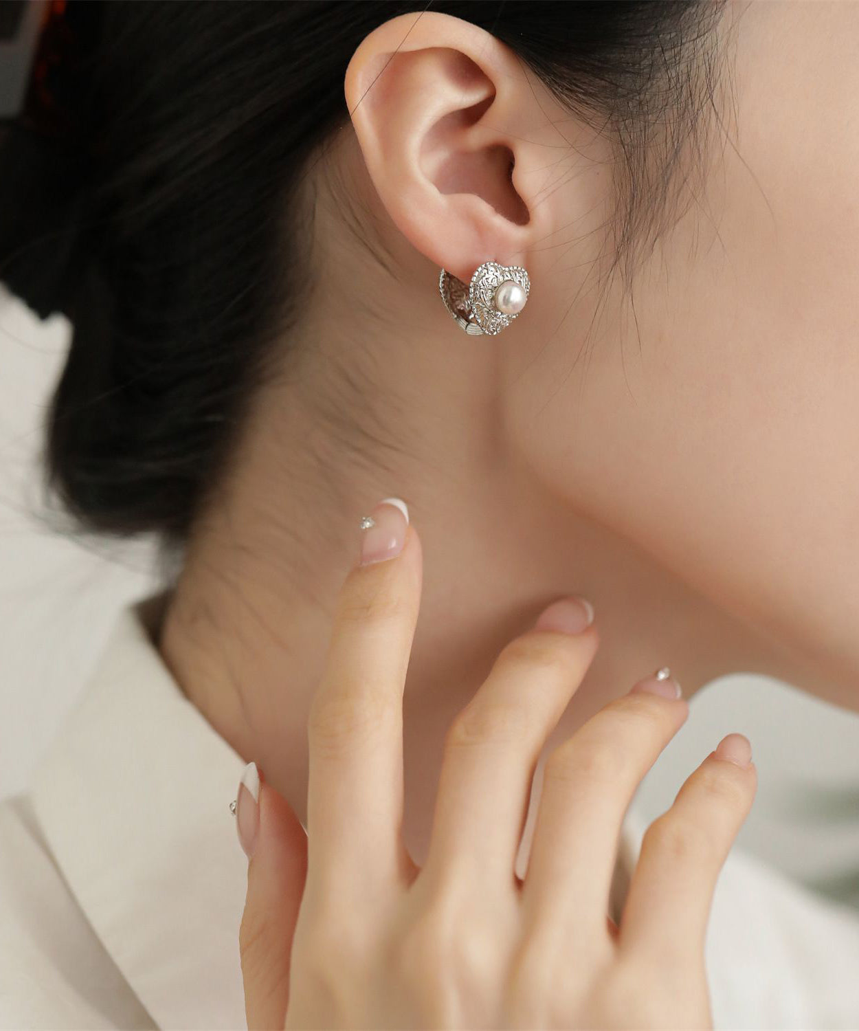 Boucles d'oreilles à tige en argent sterling et perles d'amour surdorées Boutique Silk - Amawinc