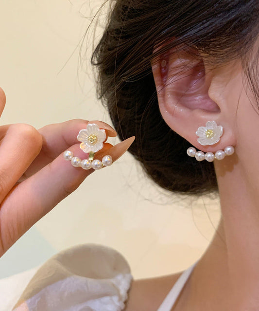 Boucles d'oreilles à tige florales en cuivre blanc surdoré avec perles - Amawinc