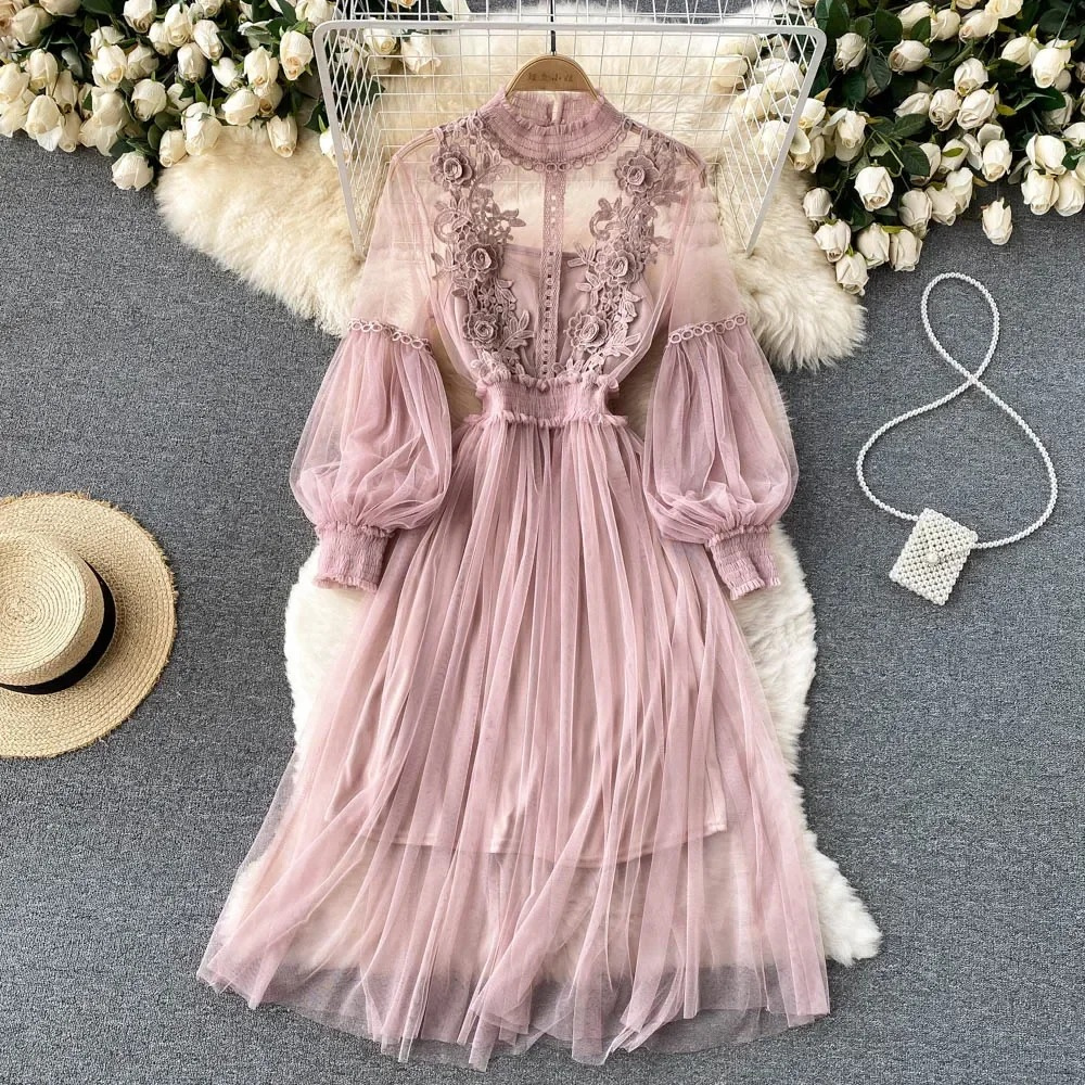 Robe Pour Femme En Dentelle Col Montant Avec Broderie Manches Bouffantes Jupe En Tulle