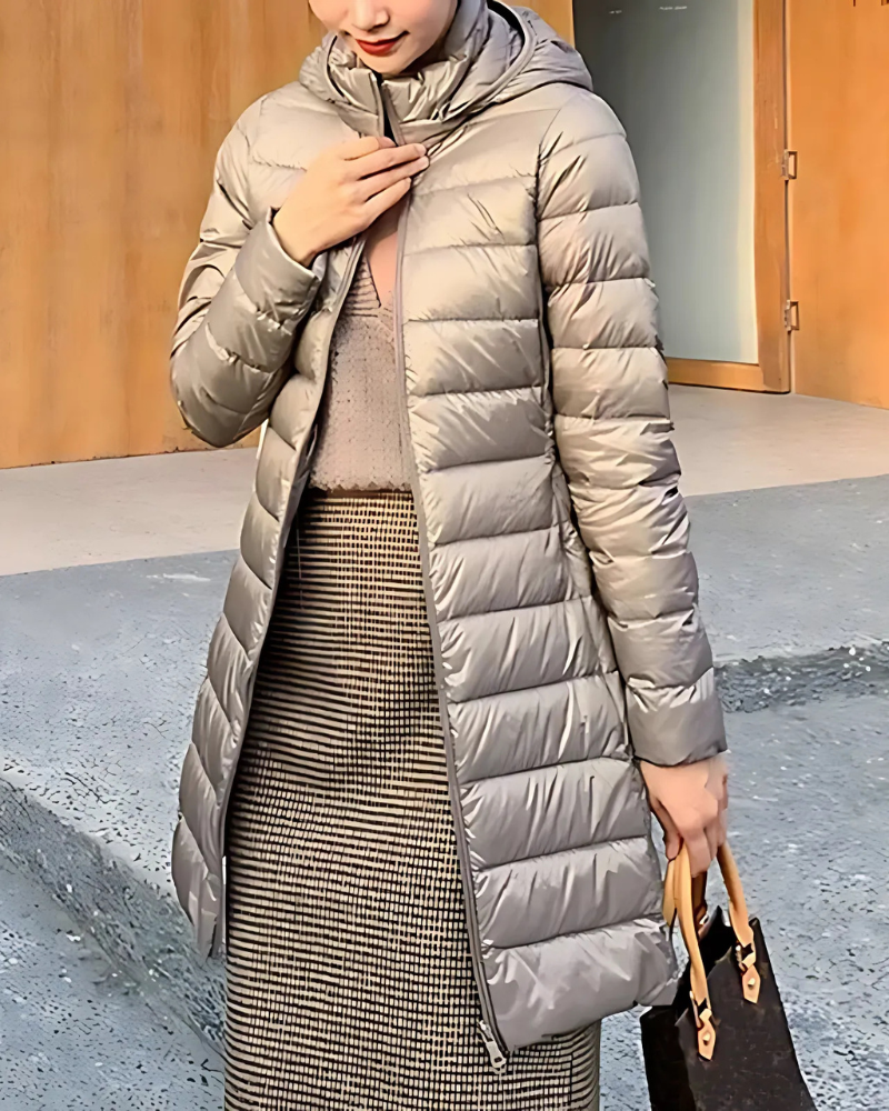Doudoune Femme Mi-longue Coupe Moulante Capuche Isolante Matelassée Nordisk-Flair Amawinc