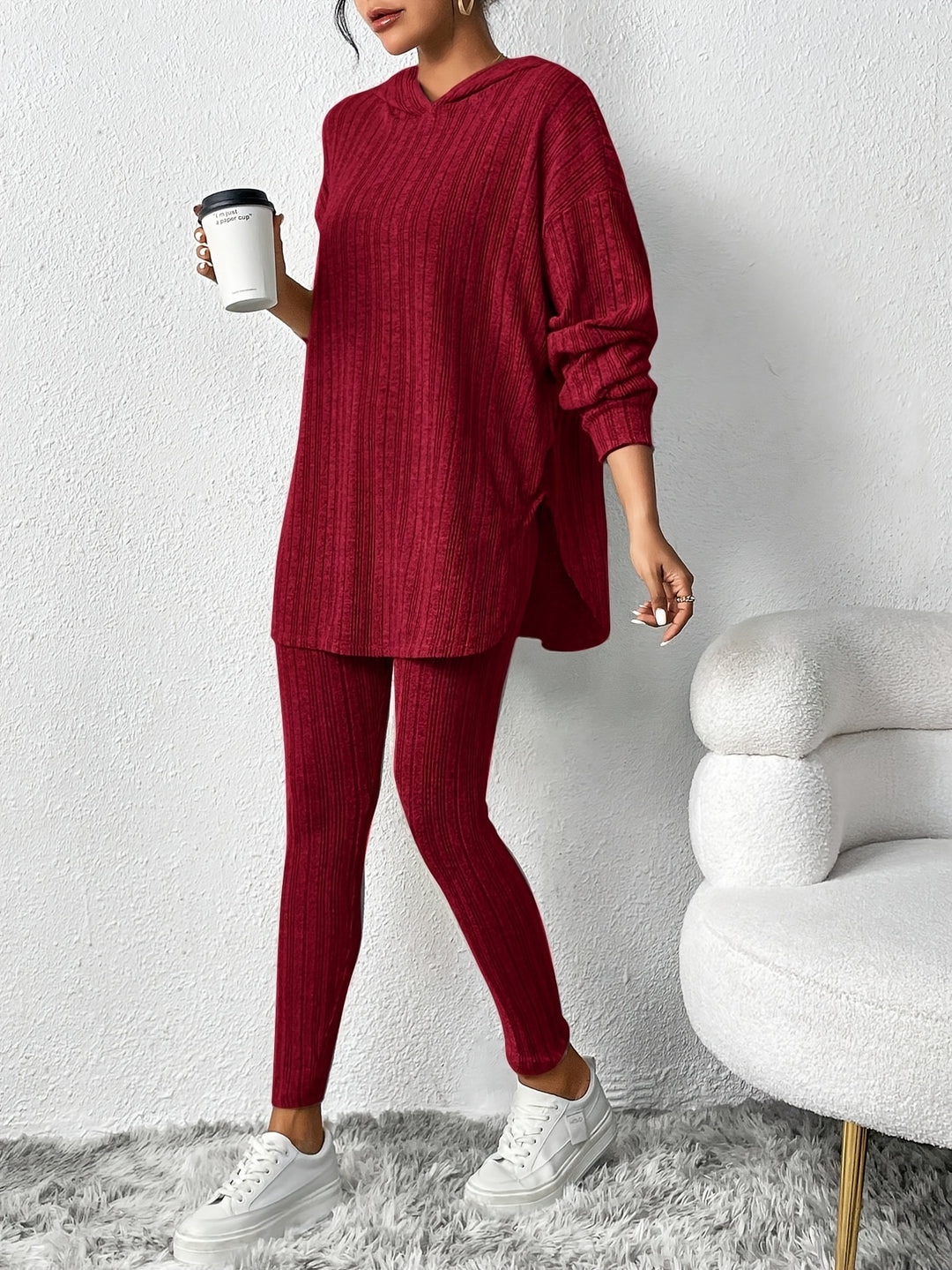Kensley Ensemble Lounge Côtelé Avec Leggings Taille Haute Ajustés Et Hoodie Capuche Oversize Avec Fentes Latérales