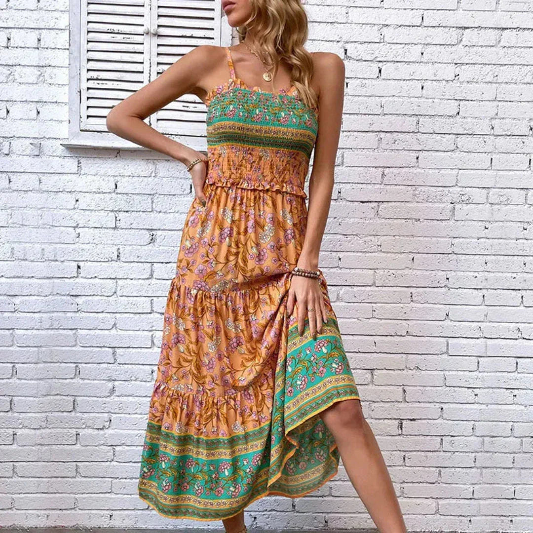Robe Maxi Florale Camilla Avec Bustier Smocké Bretelles Réglables Et Jupe En Couches À Volants