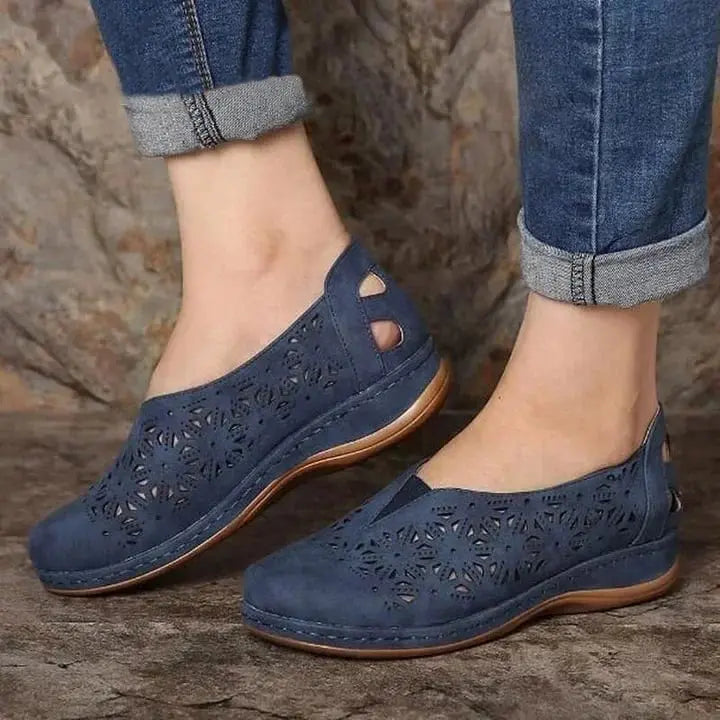 Amawinc Chaussures Slip On Chic À Découpes Pour Femmes Confortables Avec Talon Bas Design