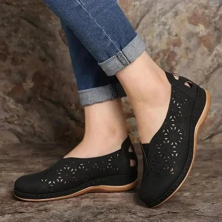 Amawinc Chaussures Slip On Chic À Découpes Pour Femmes Confortables Avec Talon Bas Design