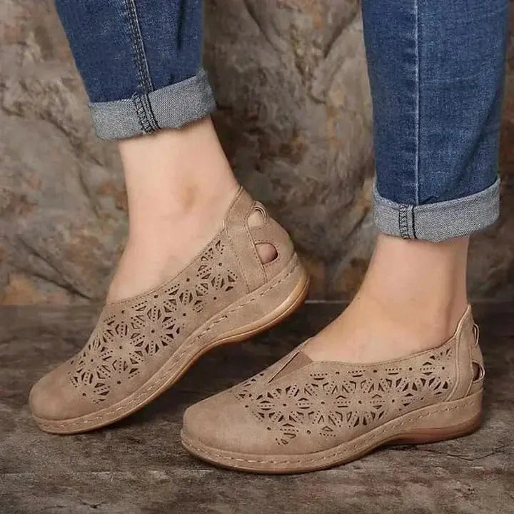 Amawinc Chaussures Slip On Chic À Découpes Pour Femmes Confortables Avec Talon Bas Design