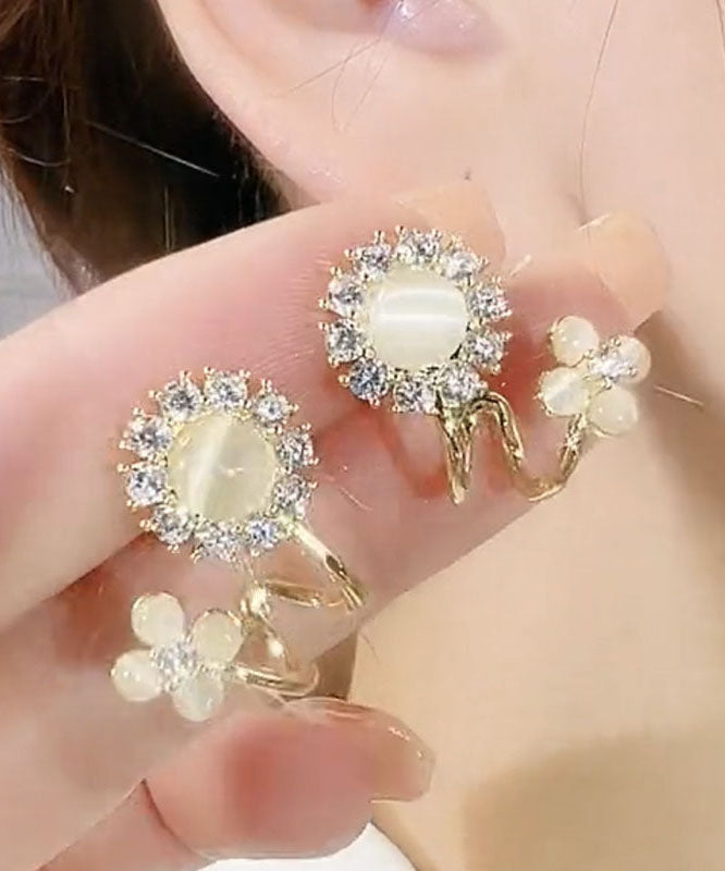 Boucles d'oreilles créoles florales chics en or, cuivre et zircon surdoré, pierre œil de chat - Amawinc