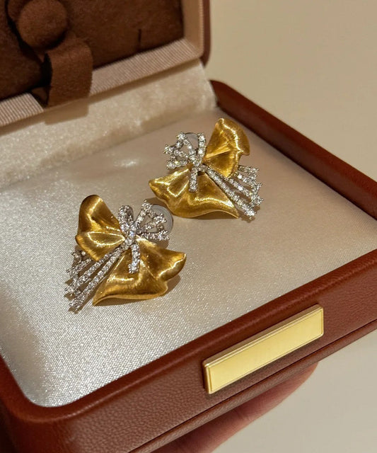 Boucles d'oreilles à tige asymétriques chics en or, cuivre et zircon - Amawinc