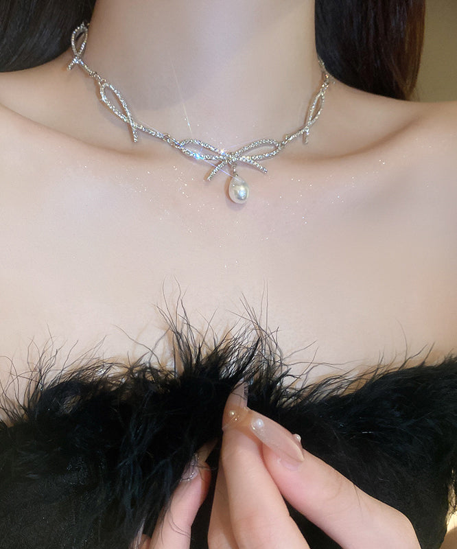 Collier chic avec pendentif en alliage de soie et perles en zircon - Amawinc
