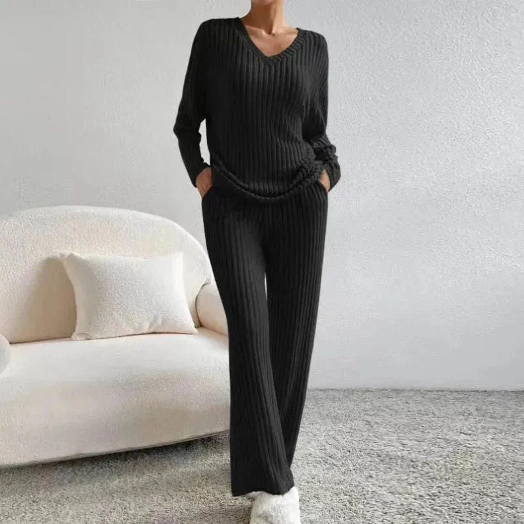 Ensemble Deux Pièces Loungewear Claire En Coton Mélangé Avec Pull Col V et Pantalon Large