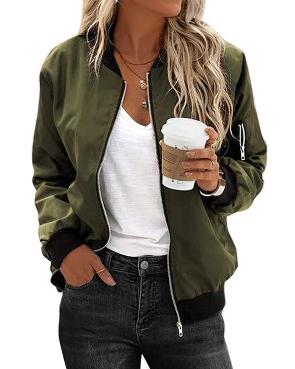 Avelena: Eine elegante, klassische Bomberjacke mit Taschen – ideal für alle Anlässe