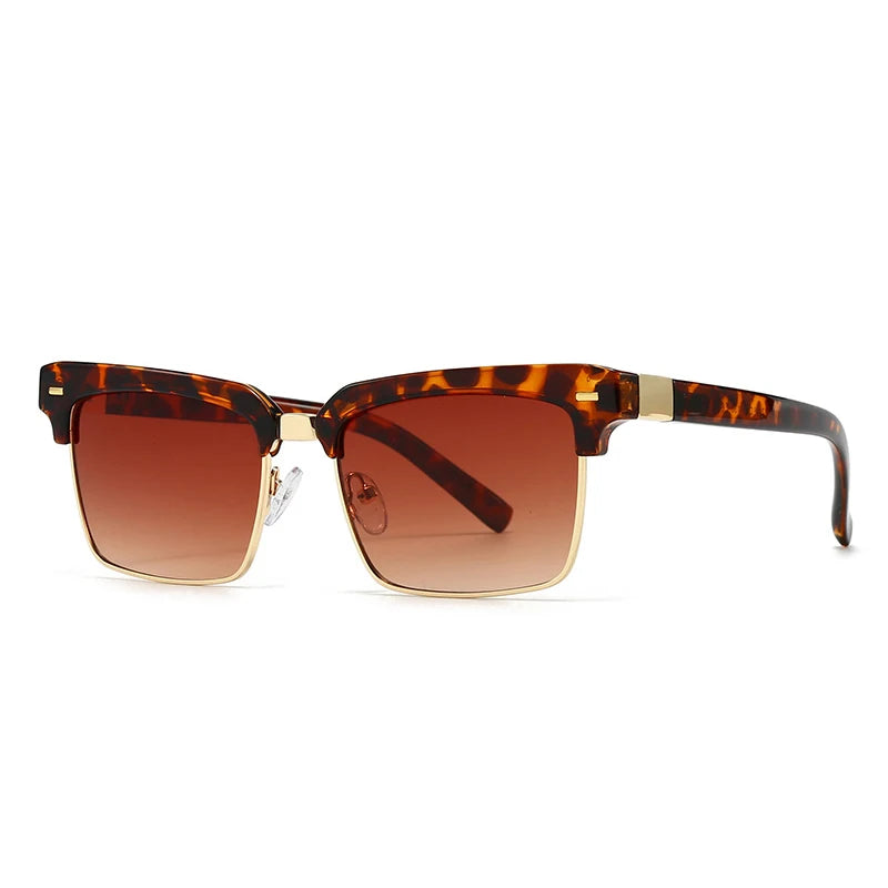 Lunettes de Soleil Clint Classic Ombres Classiques Carrée Monture Noire avec Détails Dorés Verres Bloquants UV