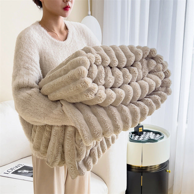 Jeté en Fausse Fourrure Contemporaine Douillet Pour Salon et Chambre Luxe Pour Décor Intérieur Moderne