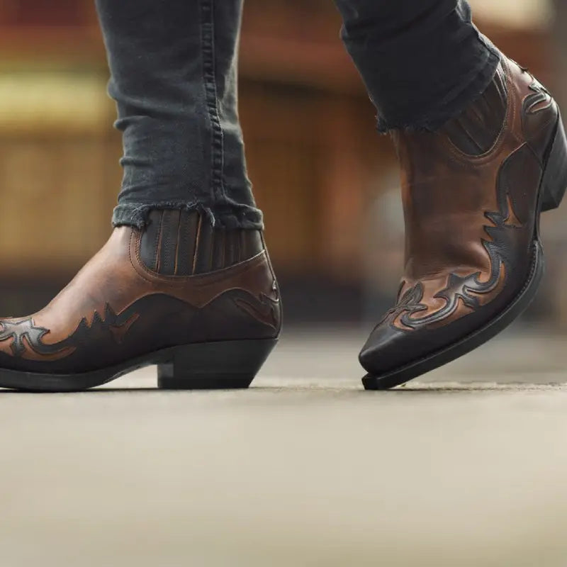 Bottines Cowboy Pour Femmes Style Western Polyvalent Avec Finition Peinte À La Main Et Cuir Synthétique