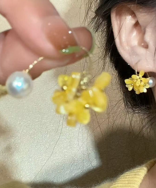 Boucles d'oreilles créoles florales en perles acryliques jaunes cuivrées - Amawinc