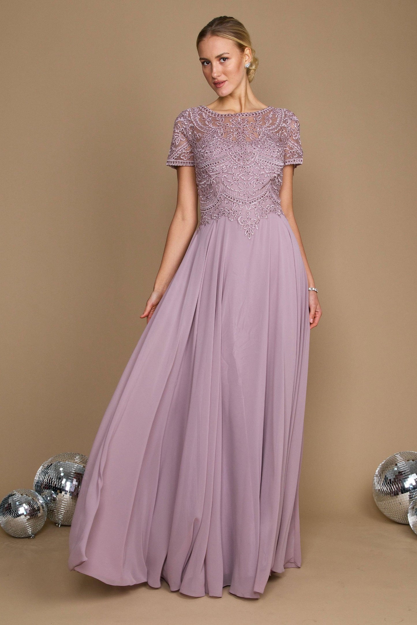 Robe Chic Pour Mère De Mariée En Chiffon À Manches Courtes Avec Décolleté Rond Corsage Brodé De Diamants Étincelants
