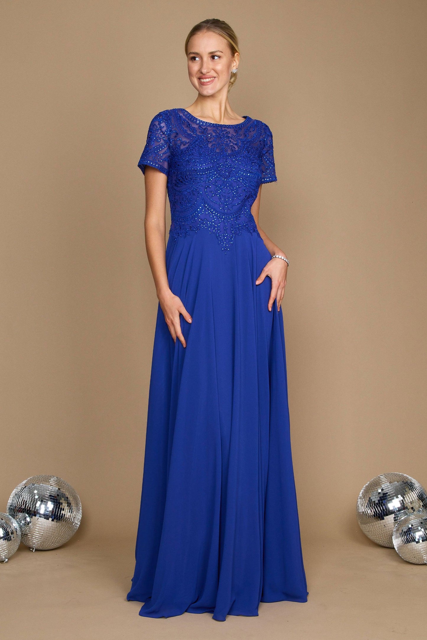Robe Chic Pour Mère De Mariée En Chiffon À Manches Courtes Avec Décolleté Rond Corsage Brodé De Diamants Étincelants