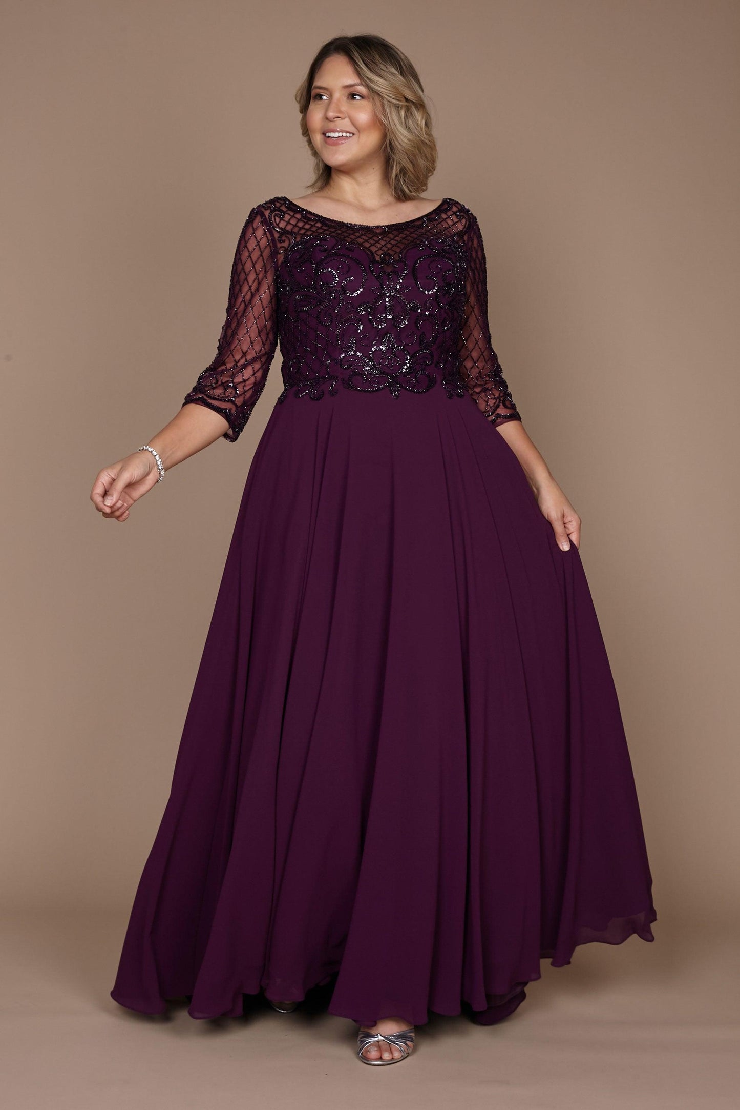 Robe Longue À Manches Longues Pour Mère De La Mariée Corsage Brodé À La Main Et Jupe En Chiffon
