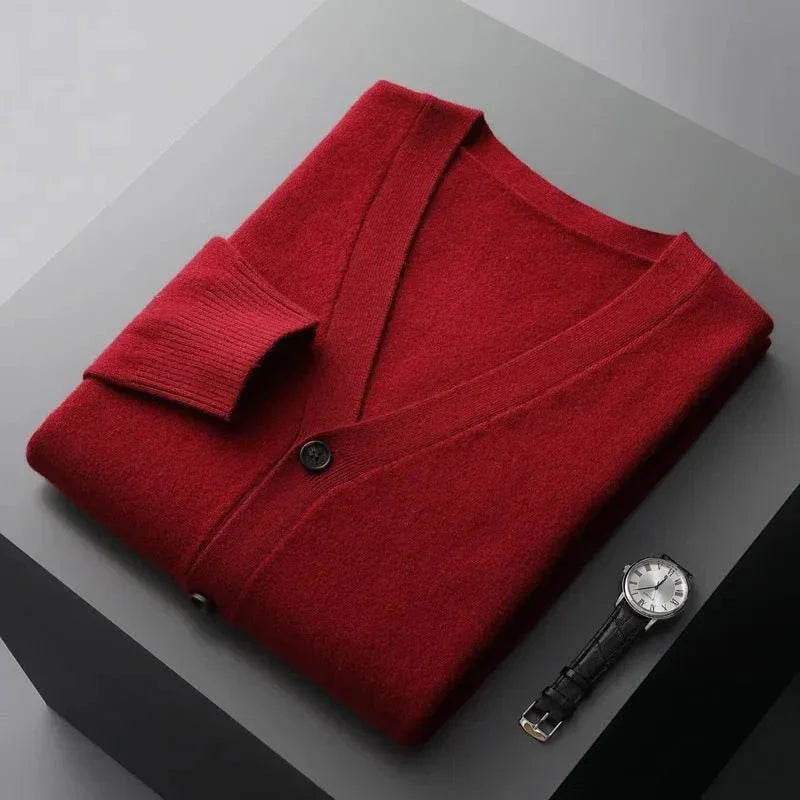 Cardigan En Laine Classique À Col V David Silhouette Taillée Avec Boutons Ton Sur Ton 100 Pour Cent De Laine