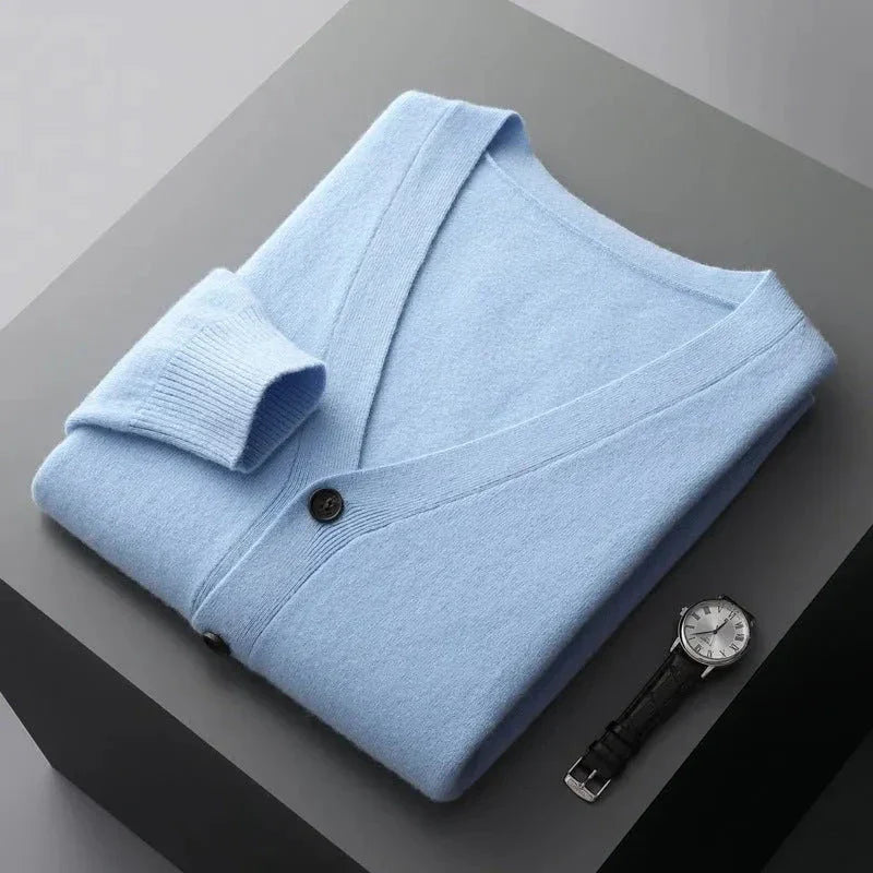 Cardigan En Laine Classique À Col V David Silhouette Taillée Avec Boutons Ton Sur Ton 100 Pour Cent De Laine