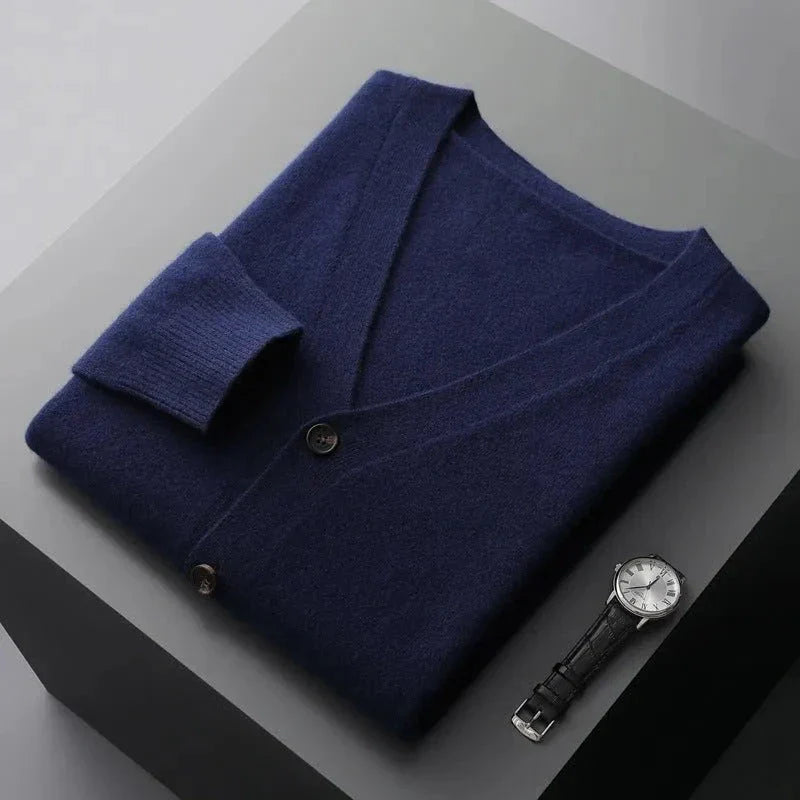 Cardigan En Laine Classique À Col V David Silhouette Taillée Avec Boutons Ton Sur Ton 100 Pour Cent De Laine