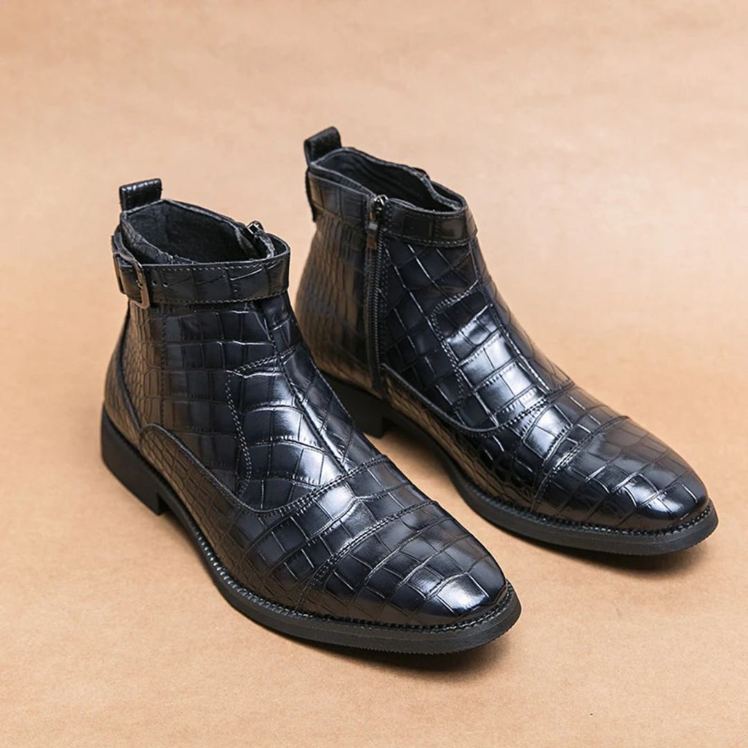 Bottes Donovan Luxe Cuir Faux Crocodile Motif Partout Boucle Héritage Fermeture Éclair Détails Semelle Piquée