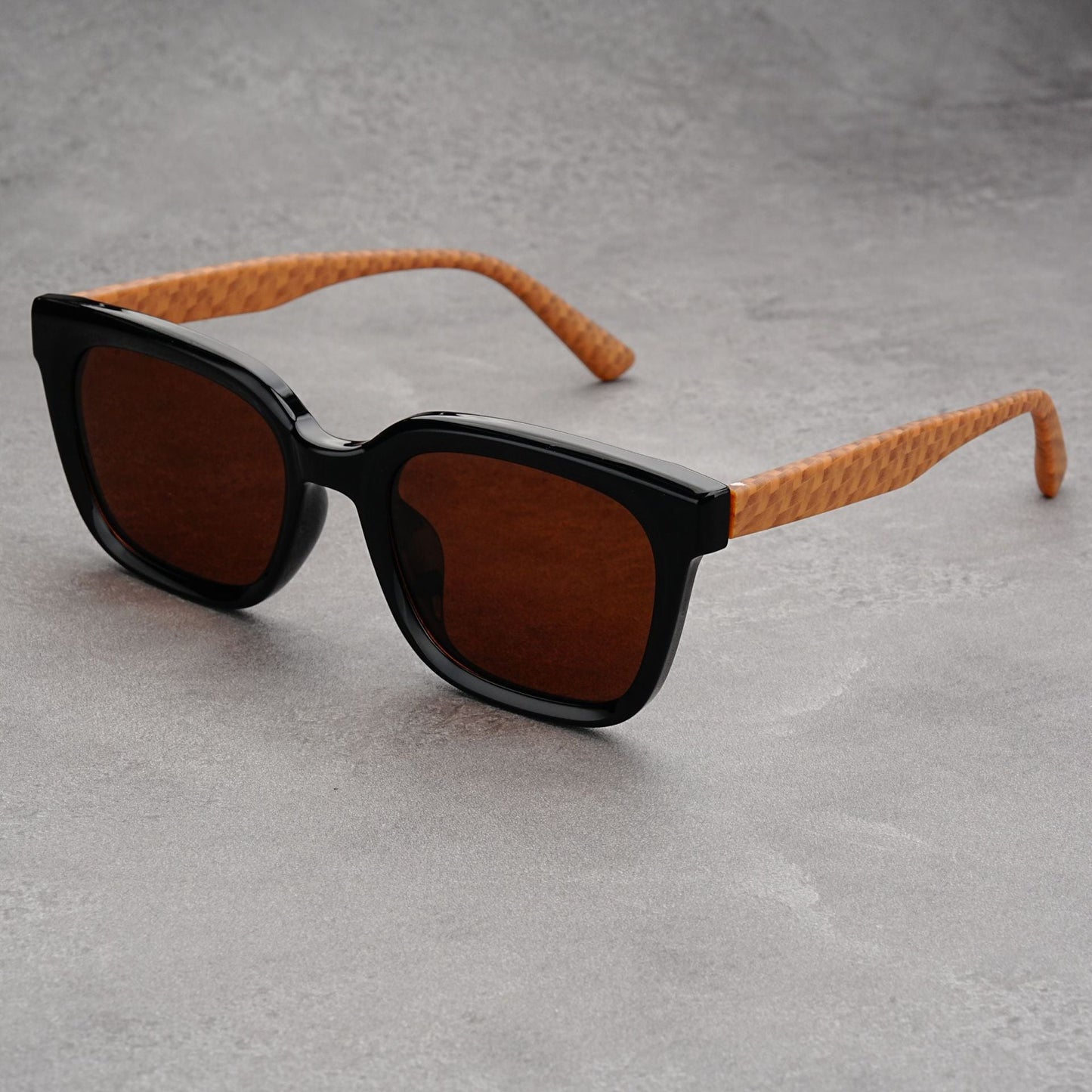 Driftweave Carré Lunettes de Soleil Verres Teintés UV Bloquants Branches Tissées Légères Confortables