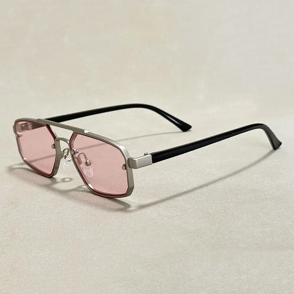 Lunettes De Soleil Luxe Echelon Dégradé Doré Monture Géométrique Verres Dégradés Foncés Bras Noirs