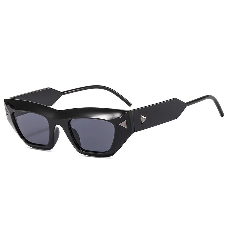Lunettes de Soleil Eclipse Runway Design Futuriste Angulaires Cat Eye Branches Métalliques Durables