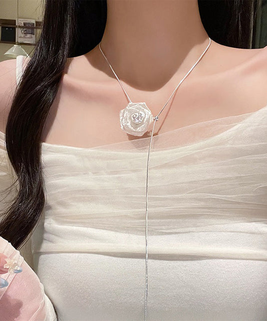 Collier pendentif floral élégant en alliage blanc à tirette - Amawinc